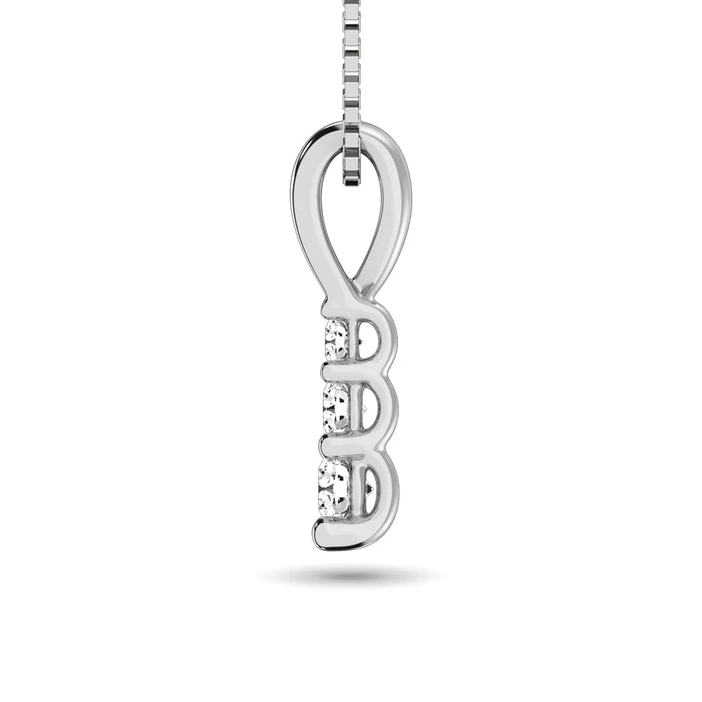 10K White Gold 1/6 Ct.Tw. Diamond Fashion Pendant