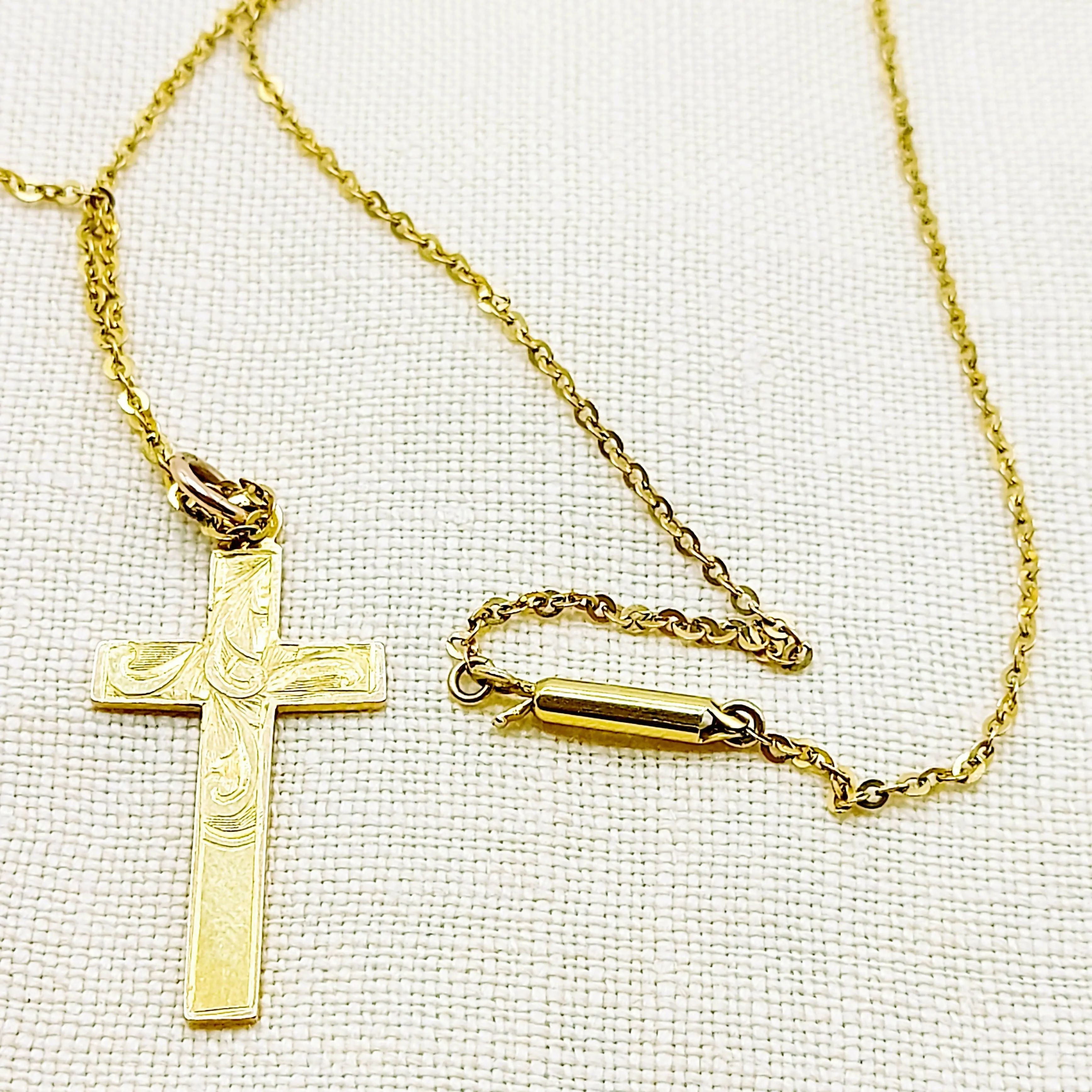 9ct Gold Cross & Chain