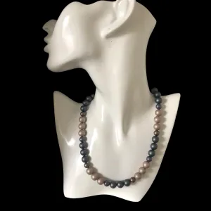 Matt Shell Pearls Beaded Necklace