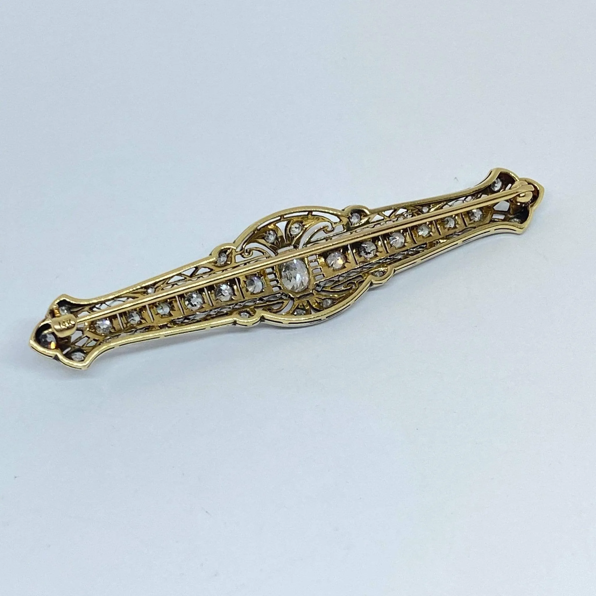 Plat 14KY 2.57CTW Antique Long Diamond Brooch