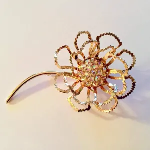 Sarah Coventry Allusion dimensional rhinestone flower brooch