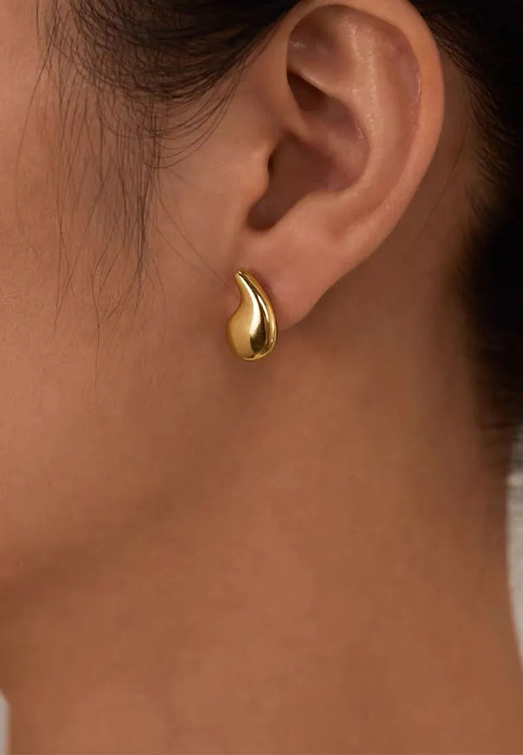 Vene Stud Earrings in Gold