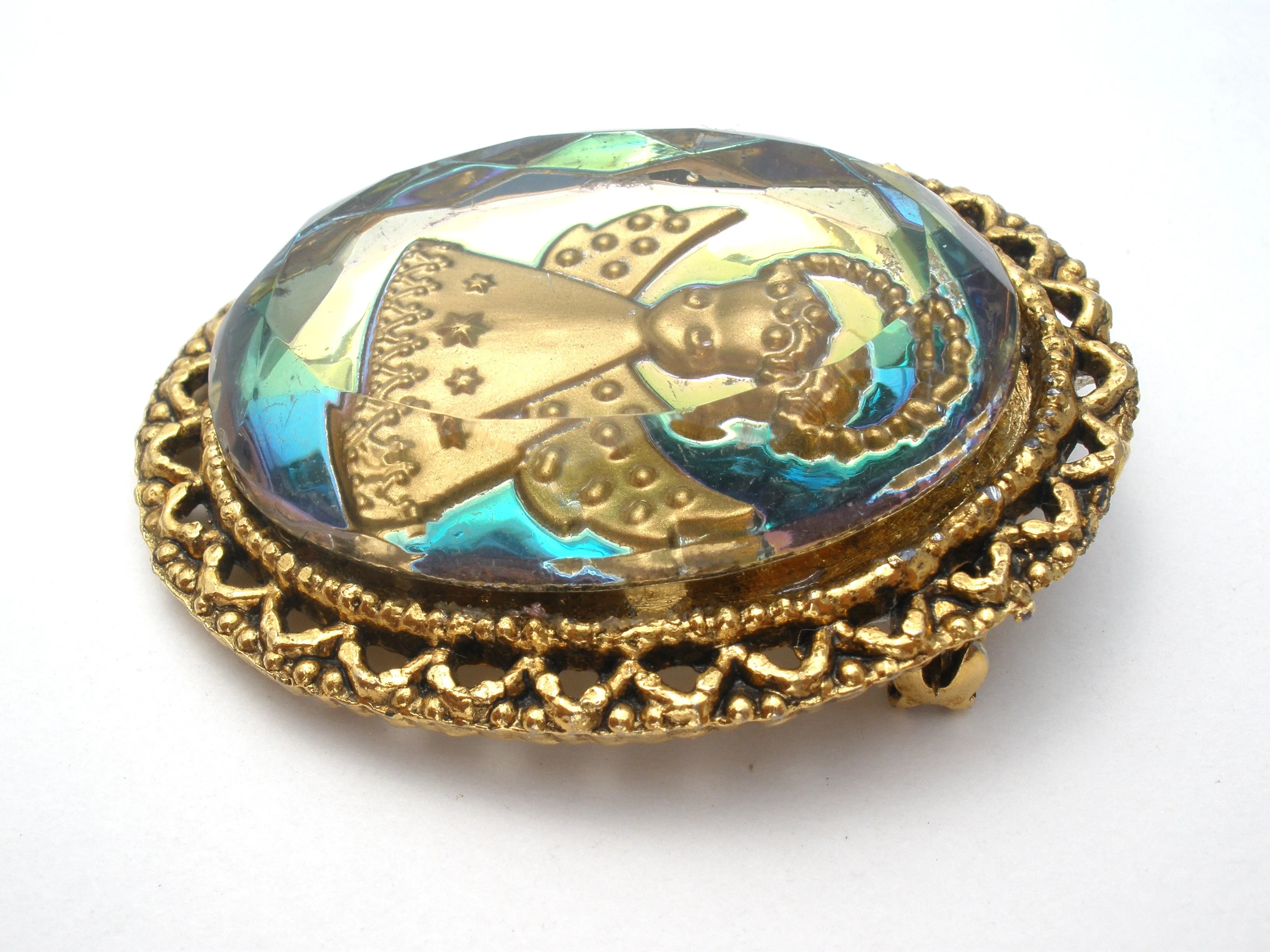 Vintage Reverse Intaglio Glass Angel Brooch